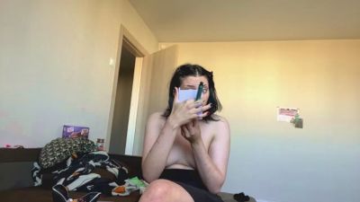 JenaLimthong live cam on Cam4
