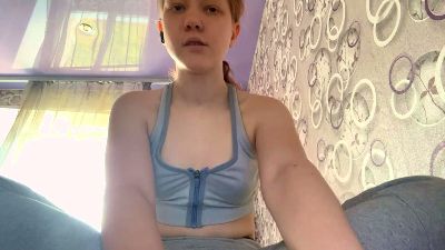 JenaeCocuzza live cam on Cam4