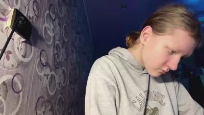 JenaeCocuzza live cam on Cam4