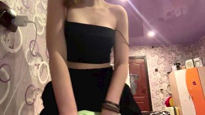 JenaeCocuzza live cam on Cam4