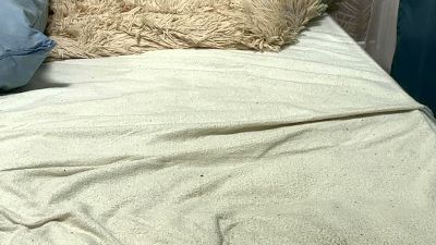 JenaeCocuzza live cam on Cam4