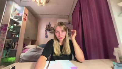 JeniferVoris live cam on Cam4