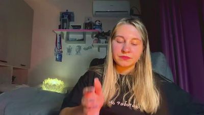 JeniferVoris live cam on Cam4