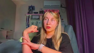 JeniferVoris live cam on Cam4