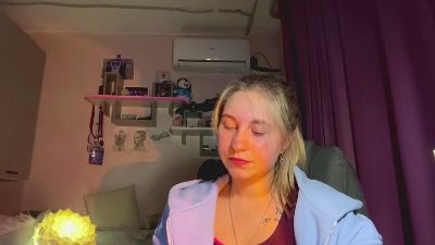 JeniferVoris live cam on Cam4