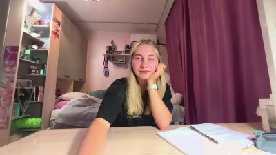 JeniferVoris live cam on Cam4