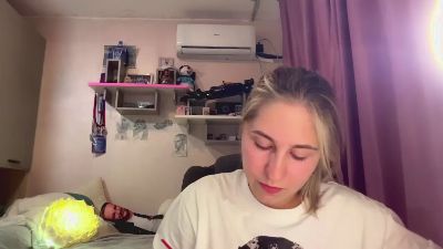 JeniferVoris live cam on Cam4