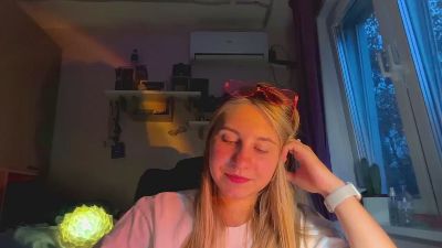 JeniferVoris live cam on Cam4