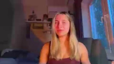 JeniferVoris live cam on Cam4