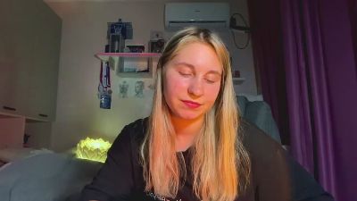 JeniferVoris live cam on Cam4