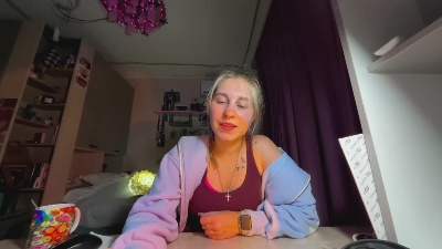 JeniferVoris live cam on Cam4