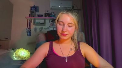JeniferVoris live cam on Cam4