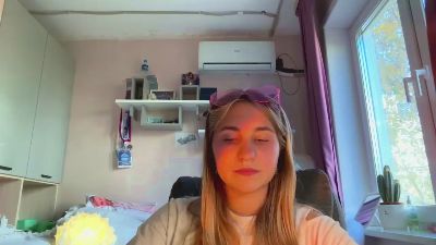 JeniferVoris live cam on Cam4