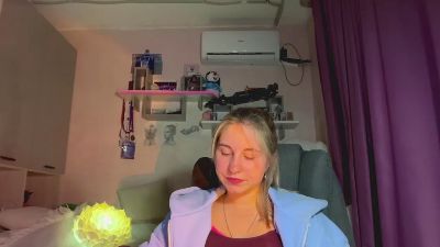 JeniferVoris live cam on Cam4