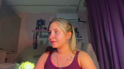 JeniferVoris live cam on Cam4