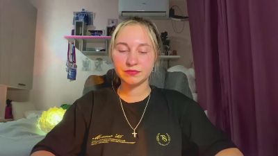 JeniferVoris live cam on Cam4