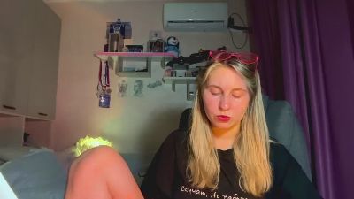 JeniferVoris live cam on Cam4