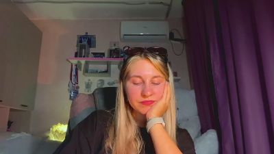 JeniferVoris live cam on Cam4
