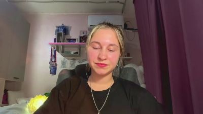 JeniferVoris live cam on Cam4