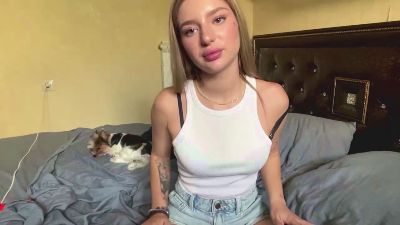 JeniseBisom live cam on Cam4