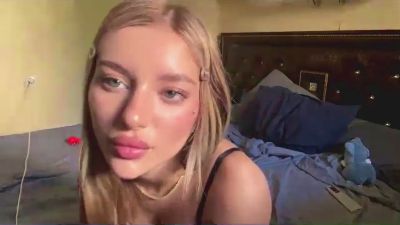 JeniseBisom live cam on Cam4