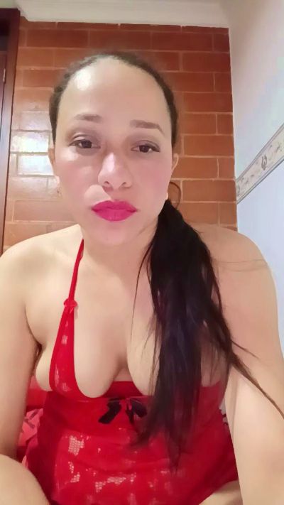 Jenncossio live cam on Cam4
