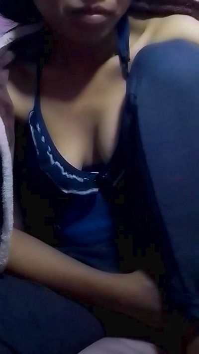 Jennia234 live cam on Cam4