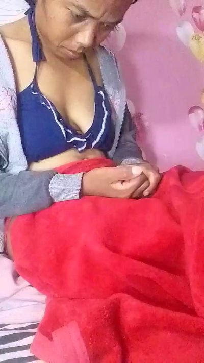 Jennia234 live cam on Cam4