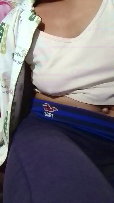 Jennia234 live cam on Cam4
