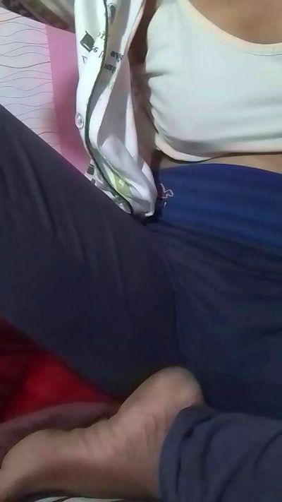 Jennia234 live cam on Cam4