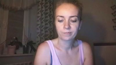 JenniferDevil live cam on Cam4