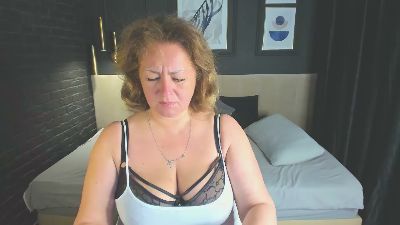 JenniferLight live cam on Cam4