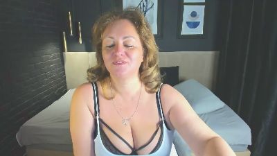JenniferLight live cam on Cam4