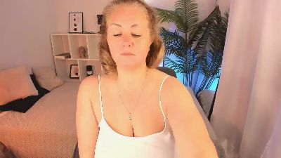 JenniferLight live cam on Cam4