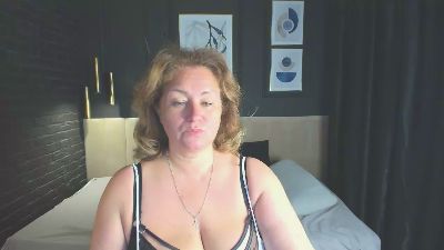 JenniferLight live cam on Cam4