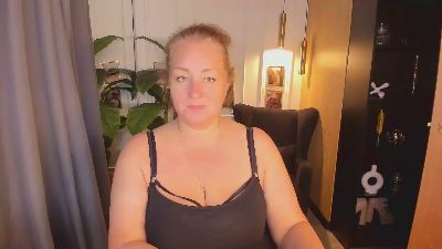 JenniferLight live cam on Cam4