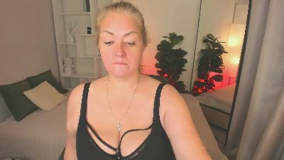 JenniferLight live cam on Cam4