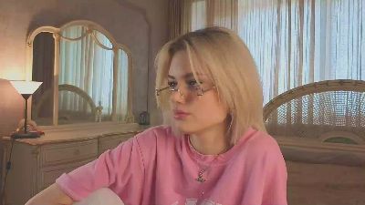 JennineJaeger live cam on Cam4