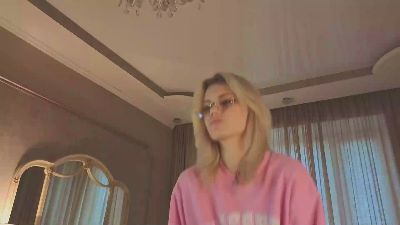 JennineJaeger live cam on Cam4