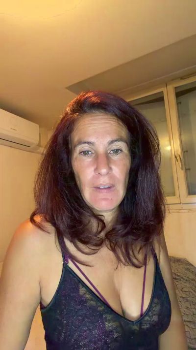 Jenny1368 live cam on Cam4