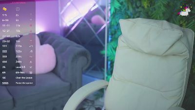 JennyyLuv live cam on Cam4