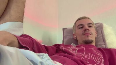 JeremyScotty live cam on Cam4