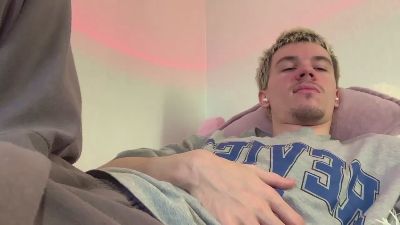 JeremyScotty live cam on Cam4