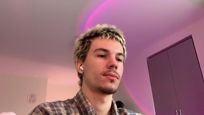 JeremyScotty live cam on Cam4