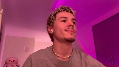 JeremyScotty live cam on Cam4