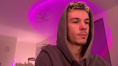 JeremyScotty live cam on Cam4