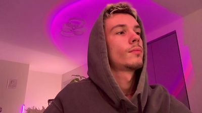 JeremyScotty live cam on Cam4