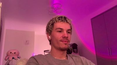 JeremyScotty live cam on Cam4