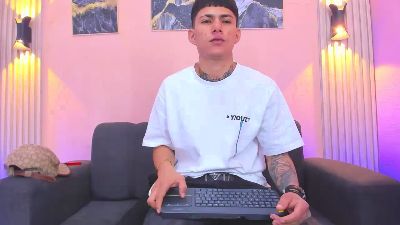 Jerry_2 live cam on Cam4