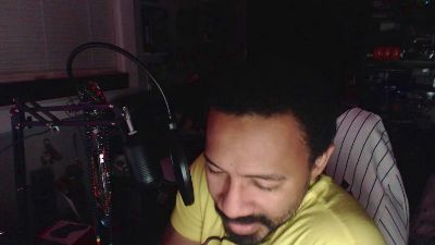 Jerzey2k2 live cam on Cam4